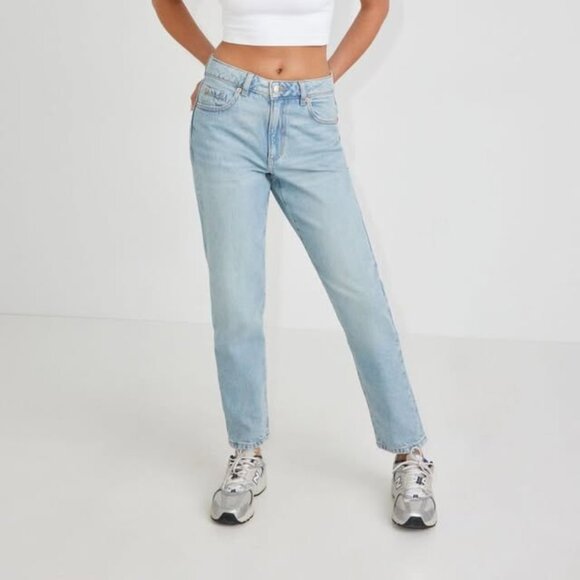 Blue Mom Jeans - Picture 1 of 5